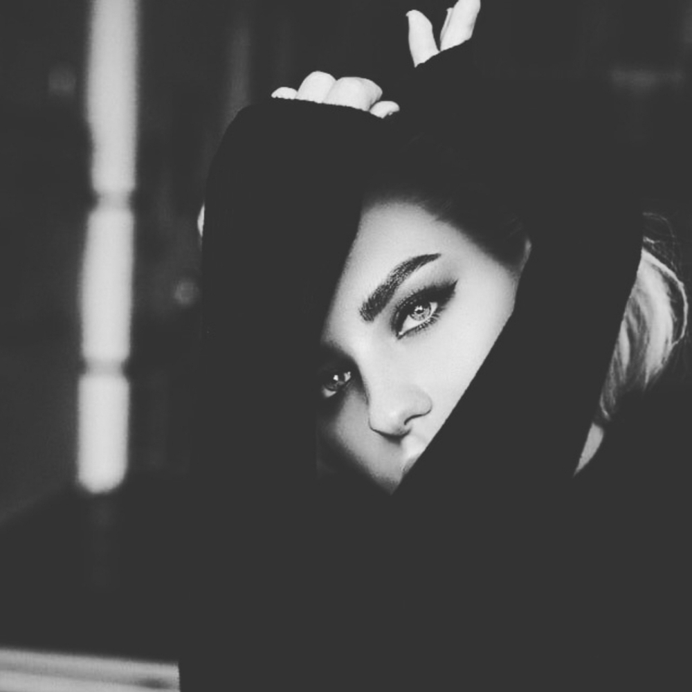 Meet your Posher, Arlitt Rose